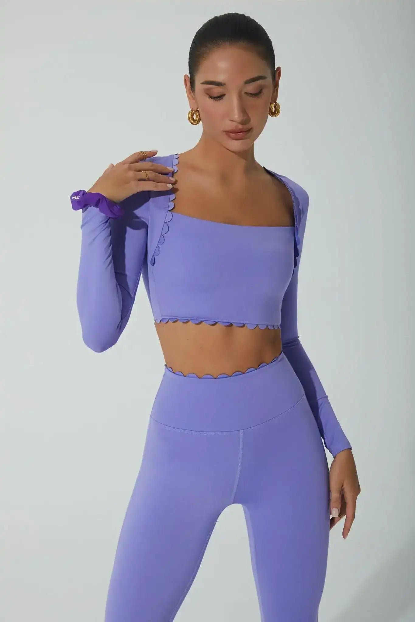 Olaben Minerva Leggings in Very Peri — sculpting activewear, full-body styled shot