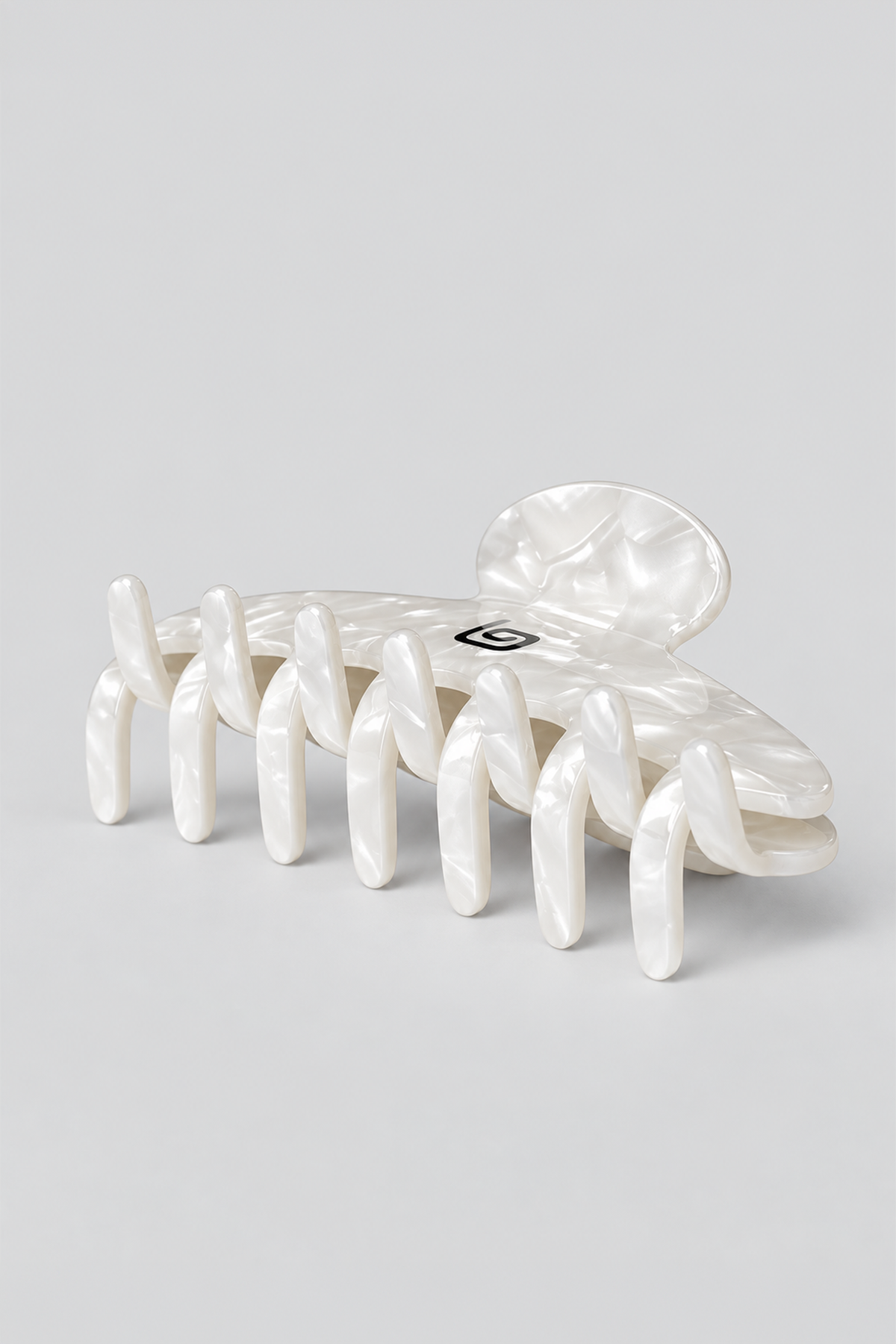 Signature Claw - White