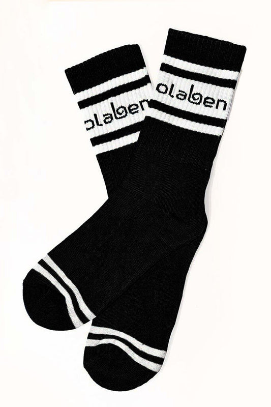 Cozine quarter sock in black color option.