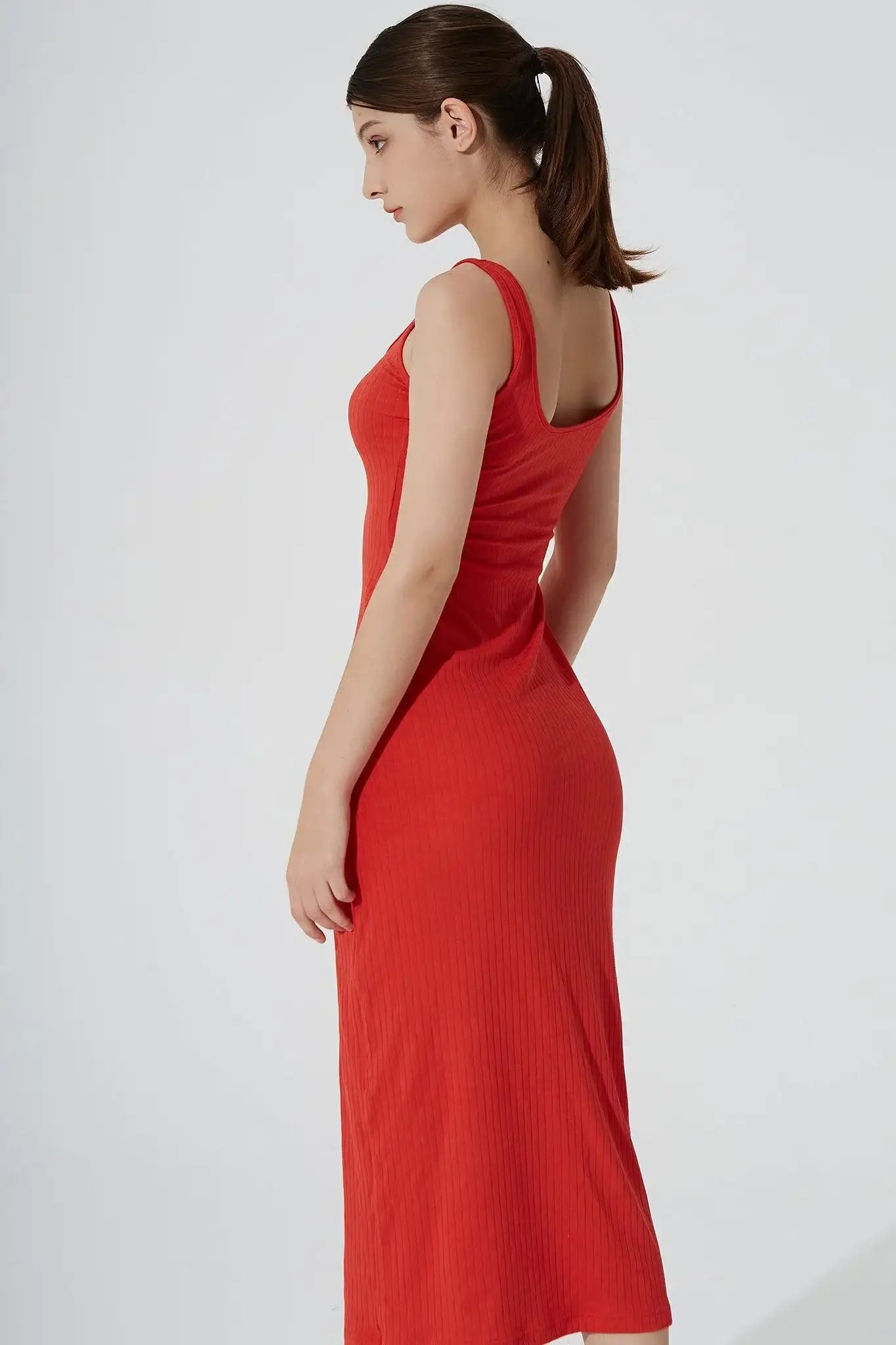 Kyan Midi Dress - Scarlet - Olaben