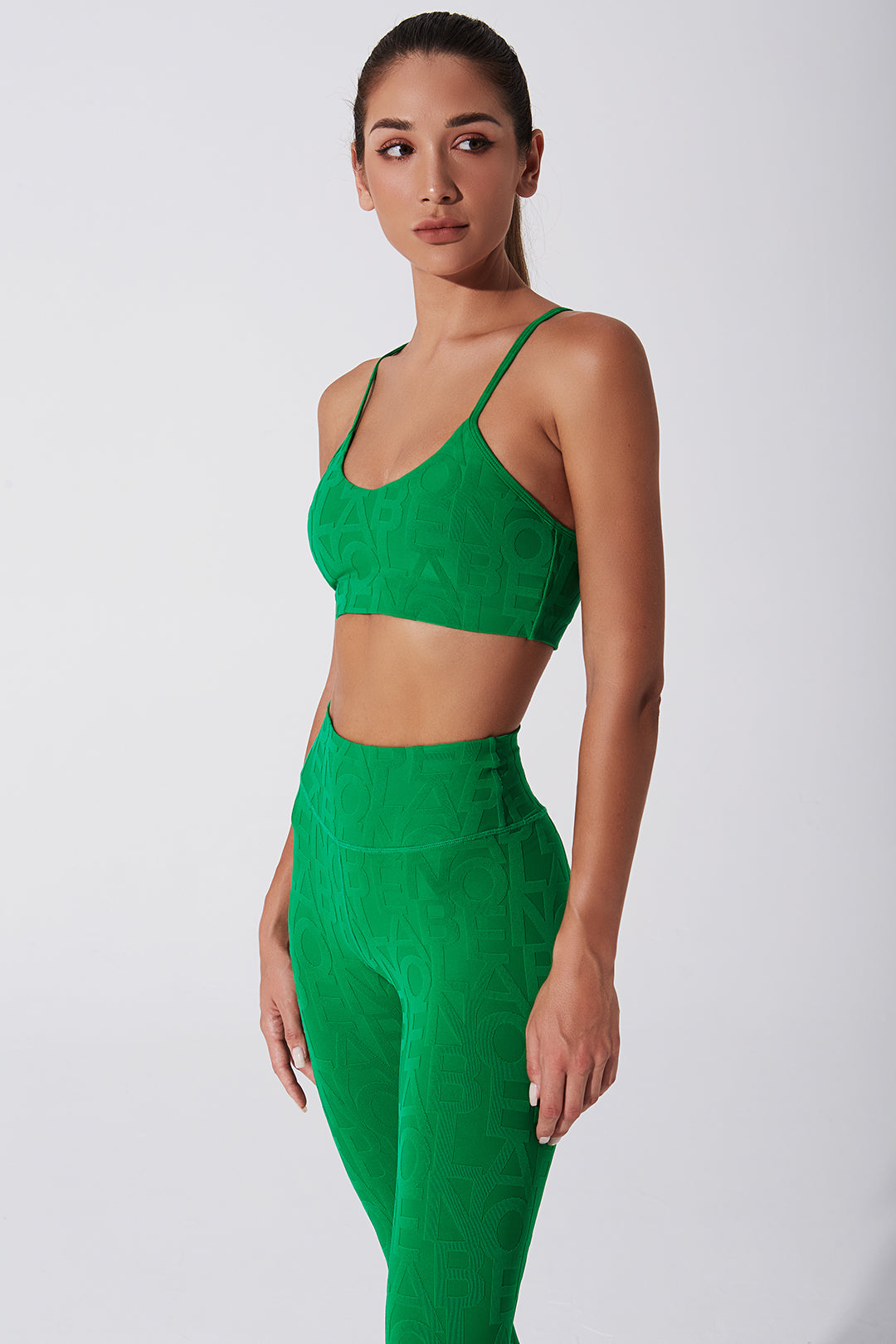Women's dark green Lumiere Bra 3D, a stylish and comfortable undergarment.