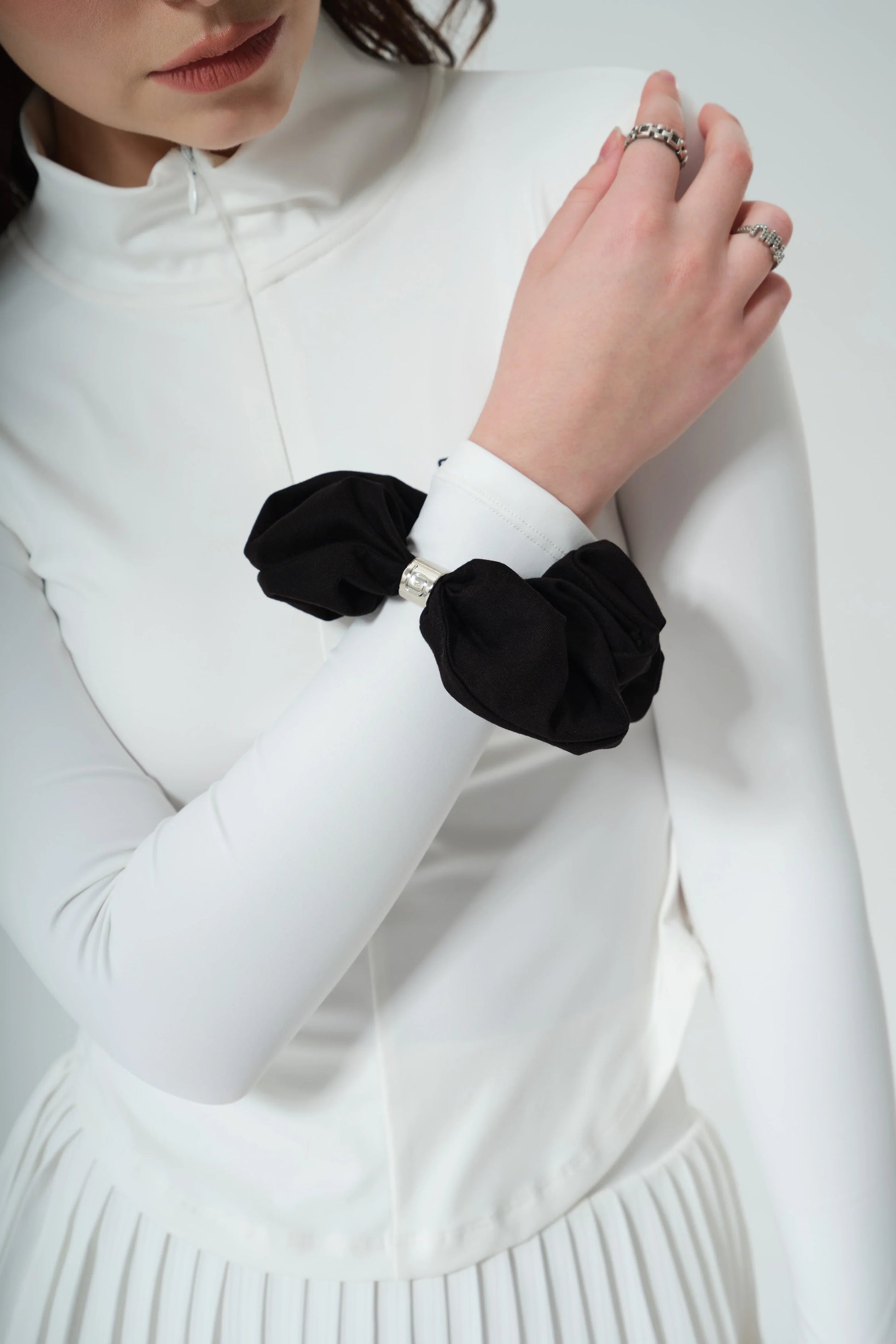 Oversized Silver Bead Scrunchie - Black - Olaben - Headwear