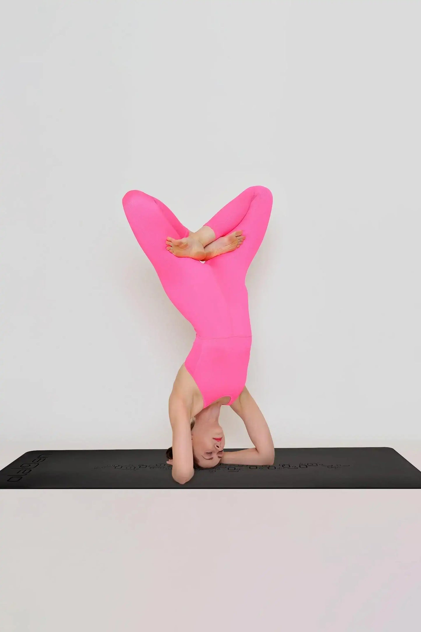 Signature Yoga Mat - Jaguar Moon - Olaben