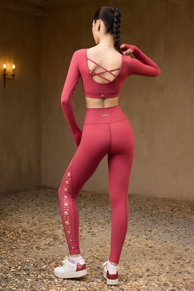 Quần Legging Tawny Cắt Laser - Màu Đỏ Winery