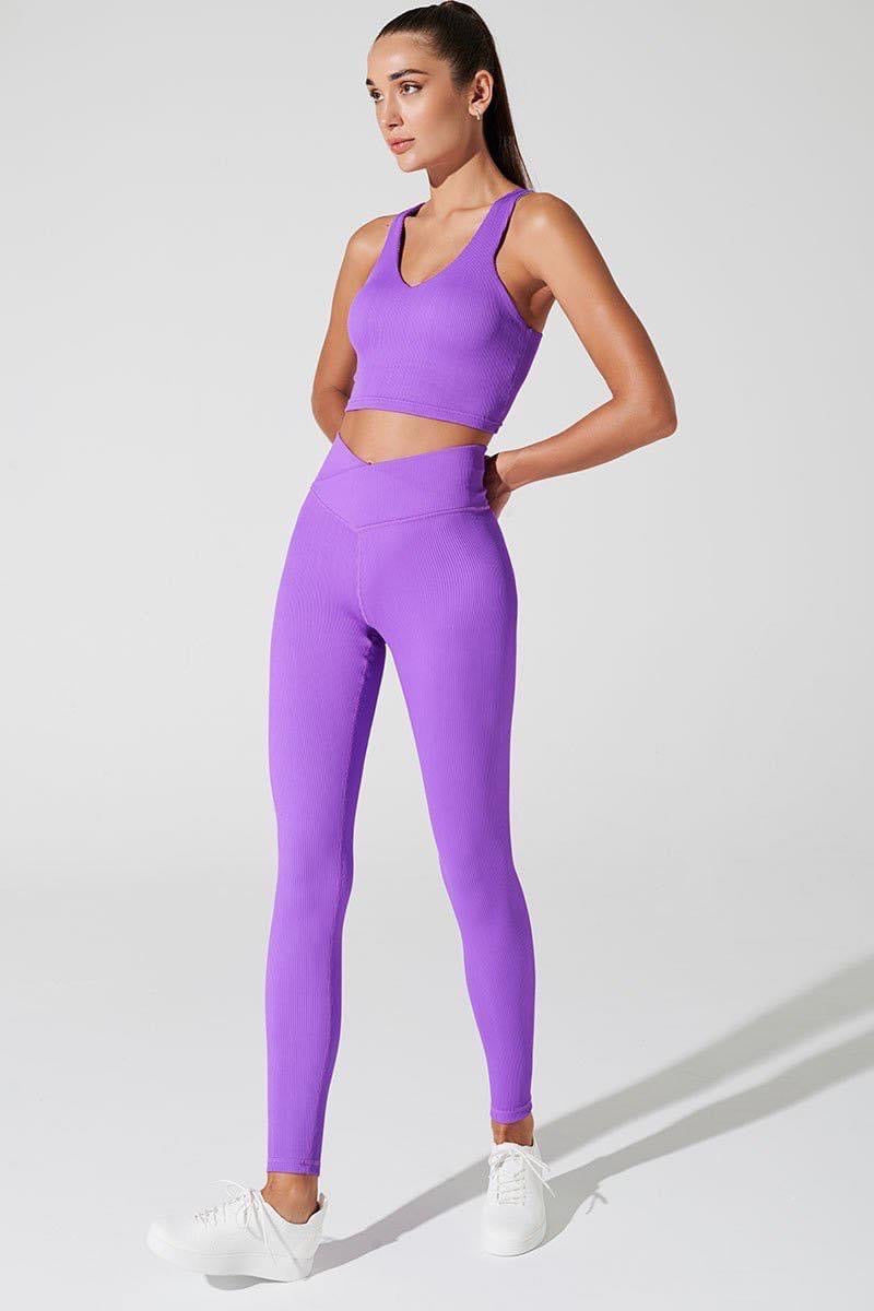 V-ribbed Deep lilac purple leggings for women, a stylish and comfortable choice for any occasion.