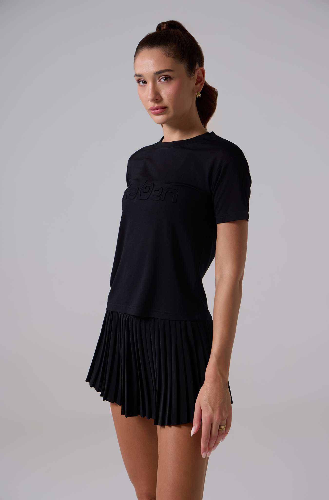 Embossed Logo T Shirt - Black - Olaben