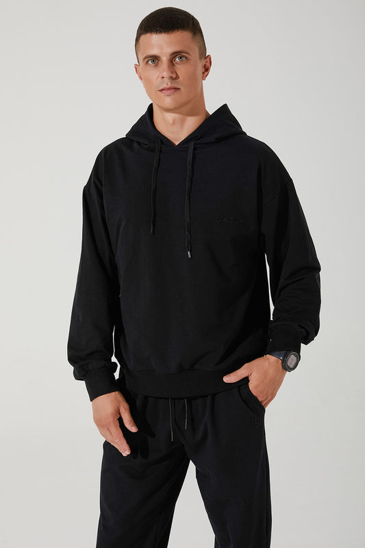 Black men's hoodie with cropped top design, style code OW-0033-MHO-BK, in size medium.