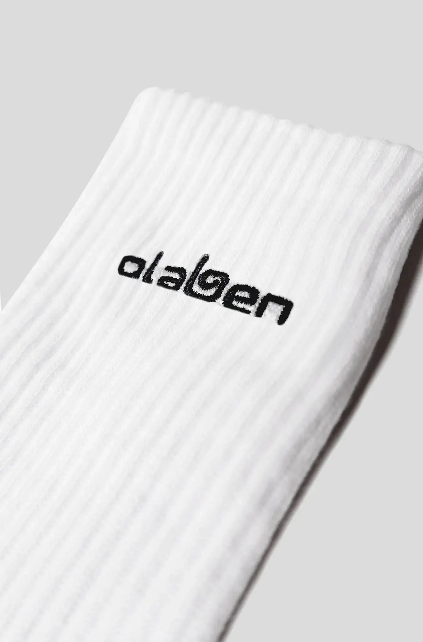Olaben Crew Socks - White