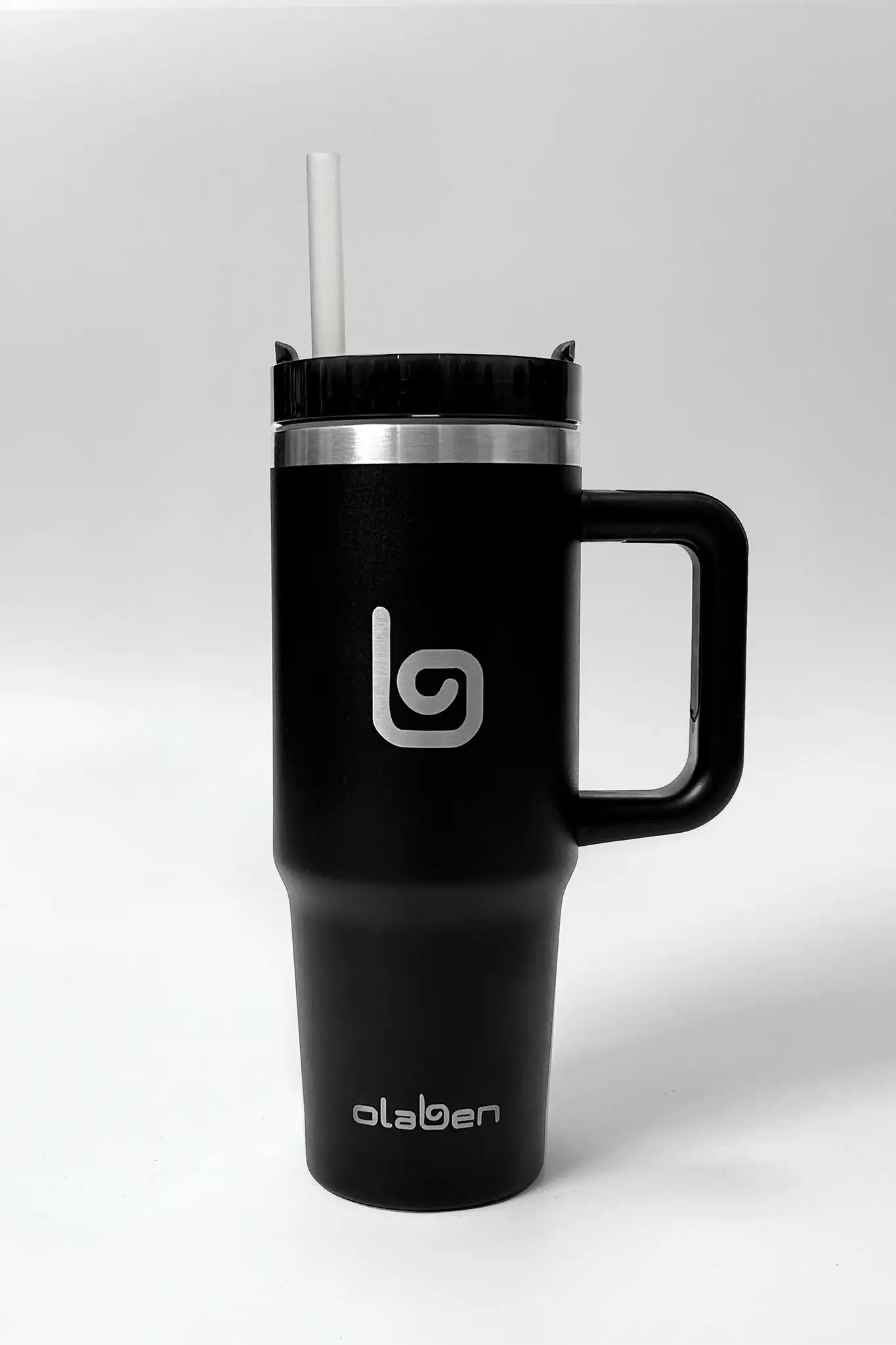 Black Olaben travel mug with handle and straw, ideal for fitness enthusiasts on the go