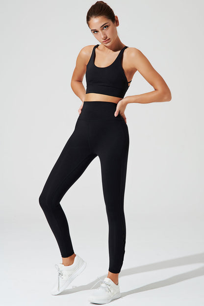 Stylish black high-waist leggings for women, perfect for a trendy and comfortable look.