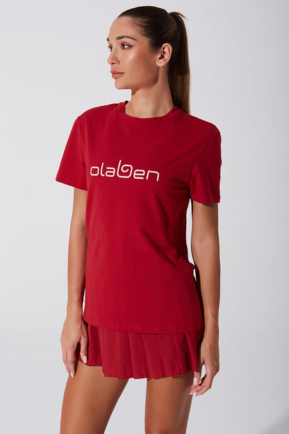 Unisex red short sleeve tee for women - trendy and comfortable fashion choice.